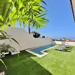 Miya Del Sol Heated Saltwater Pool La Orotava