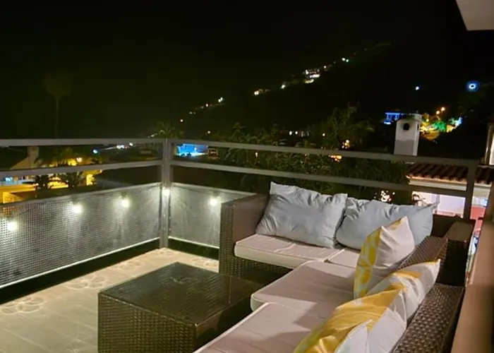 Miya Del Sol Heated Saltwater Pool * 拉奥罗塔瓦
