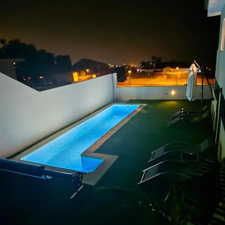 Miya Del Sol Heated Saltwater Pool * לה אורוטבה