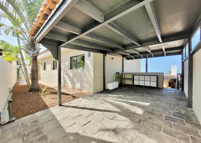 Miya Del Sol Heated Saltwater Pool Вилла